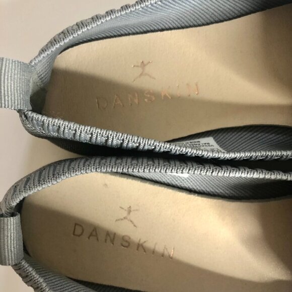 Danskin Knit Upper Ballet Flat, Size 6, Blue - Picture 4 of 6